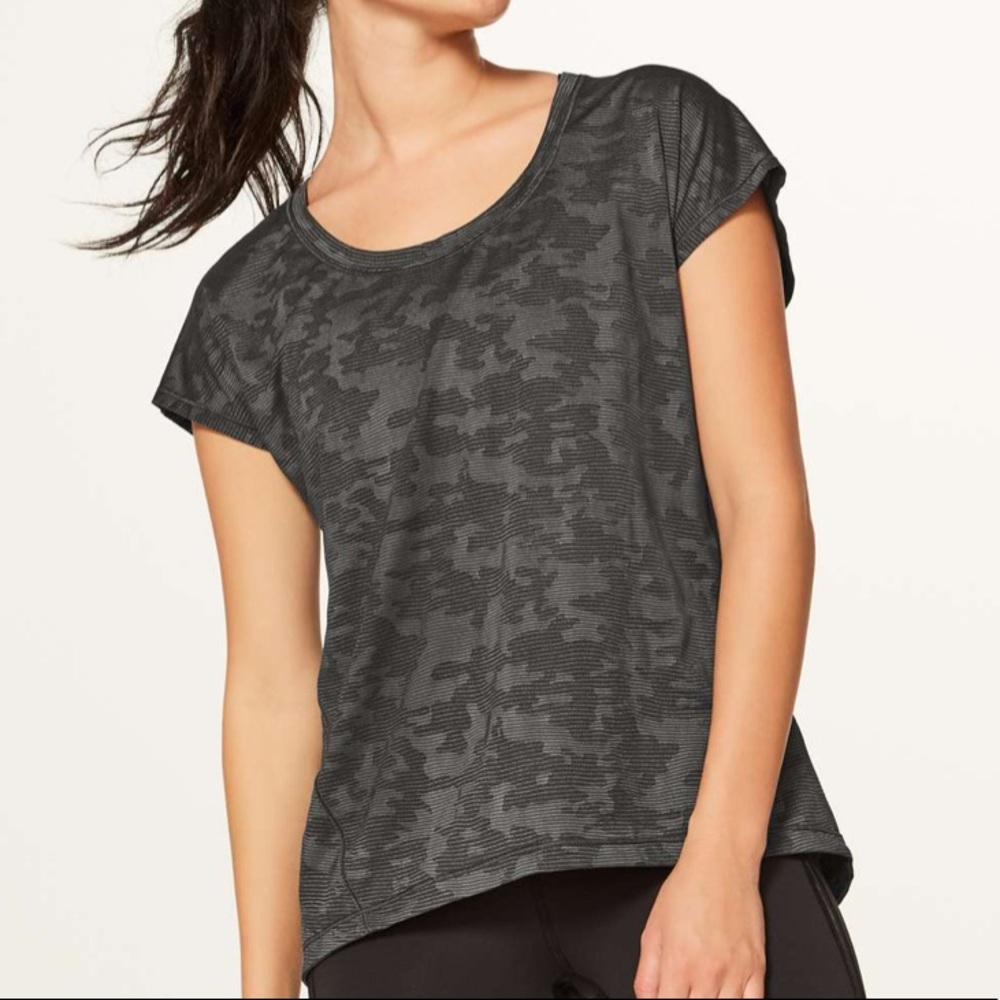 Lululemon Miles Ahead Green Camo Short Sleeve Top